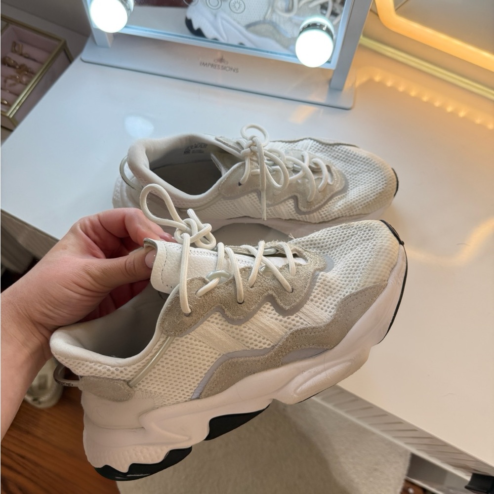 Women's Adidas Sneakers